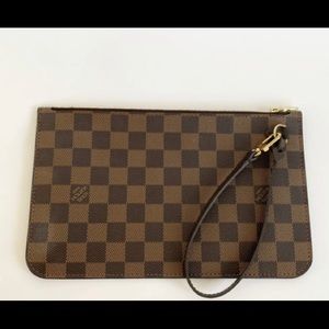 LOUIS VUITTON WRISTLET MM